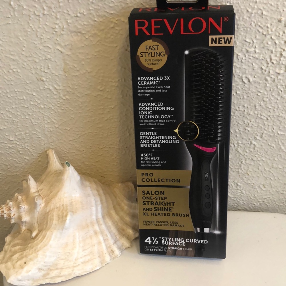 Revlon Heated Hair Straightening Brush NEW